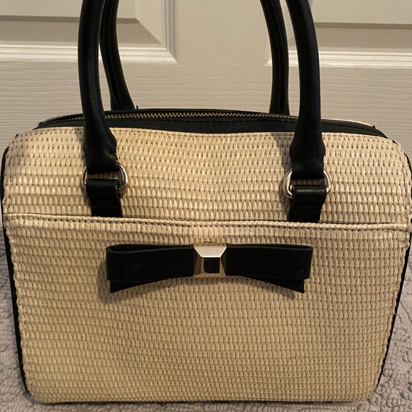 Handbag - Picture 2 of 6